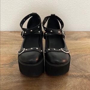 Stylish Black Platform Mary Jane’s